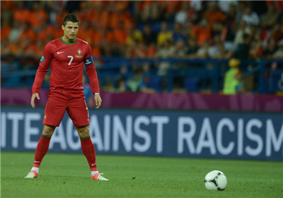 Hangi Futbolcusun ?