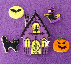 a plate of Happy Halloween Cookies