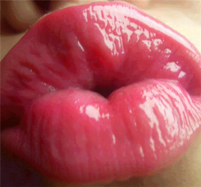 kisses