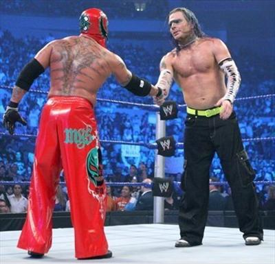 Rey Mysterio Ya Benzerim??