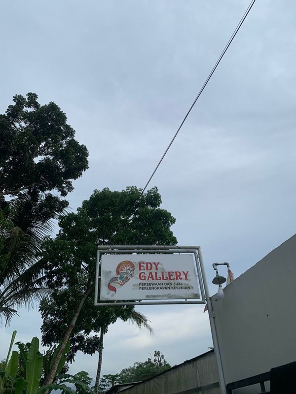 desa pakeron itu ada apa saja