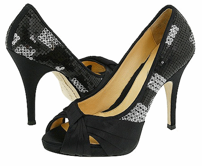 pair of shoes 