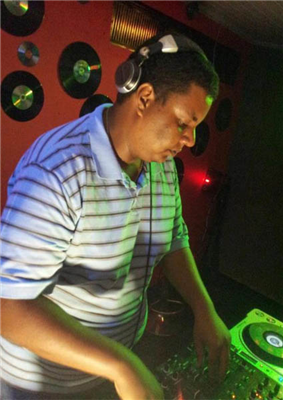 DJ DY-X