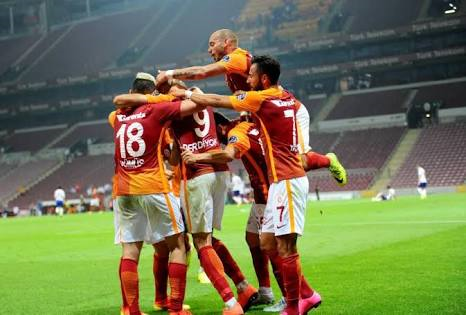 Hangi Galatasaray Futbolcususun