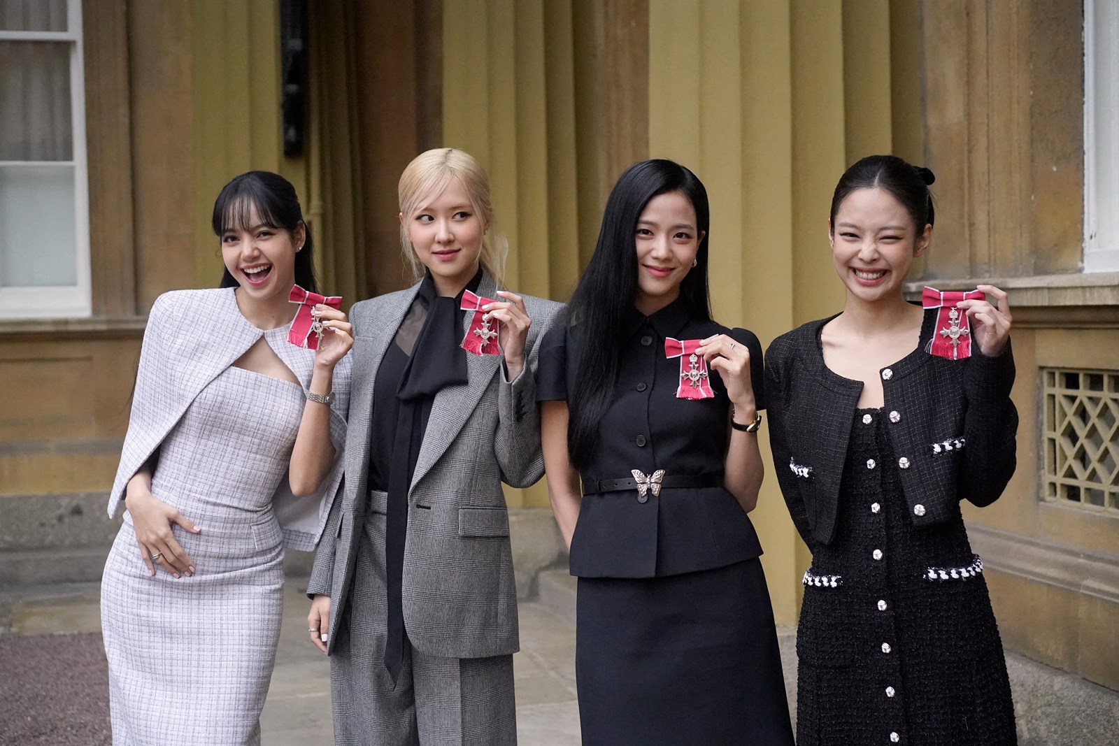 Hangi Blackpink Solosusun?