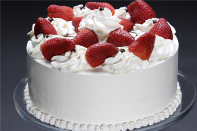 Strawberry Whip Cream Cake