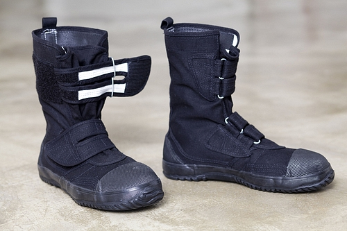 Você Usaria Esta Bota???
