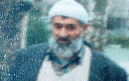 Sen Kimsin???