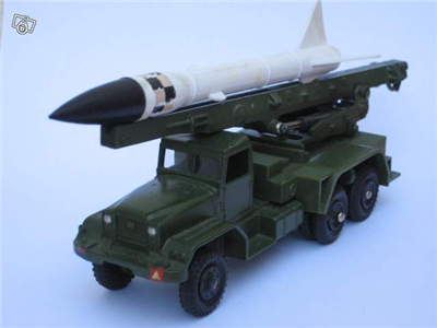 Lance-Fusée ACME Kit of War.