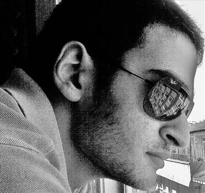 Serhan Bıyığını Kessin Mi? Kesmesin Mi?