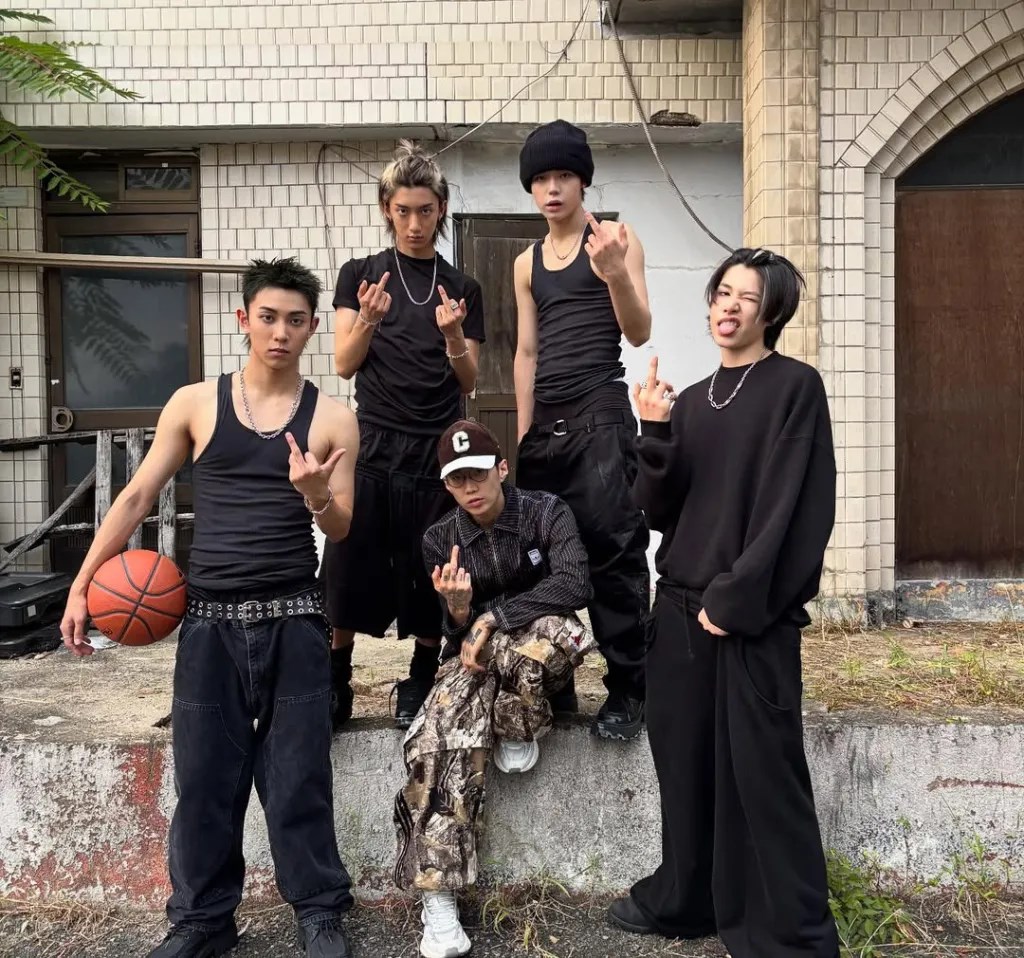 Mirip siapa kamu di lngshot