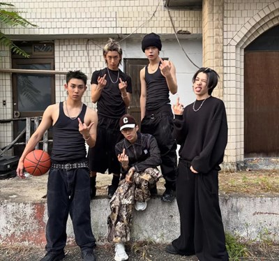 Mirip siapa kamu di lngshot