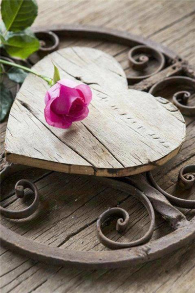 love heart with rose