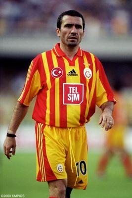 Hagi Mi? Alex Mi?