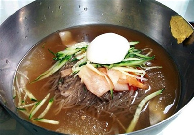 보기만해도 시원한 냉면 한사발 