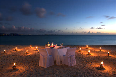 Candle light diner on the beach