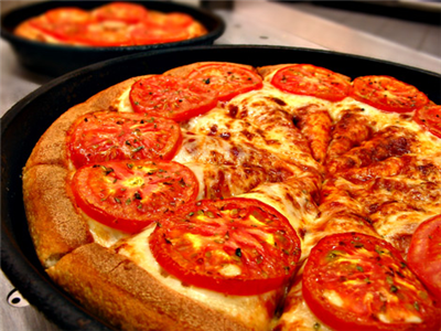 tamato pizza
