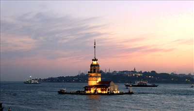 Cheghadr Daneshjooye Istanbul Hastid?
